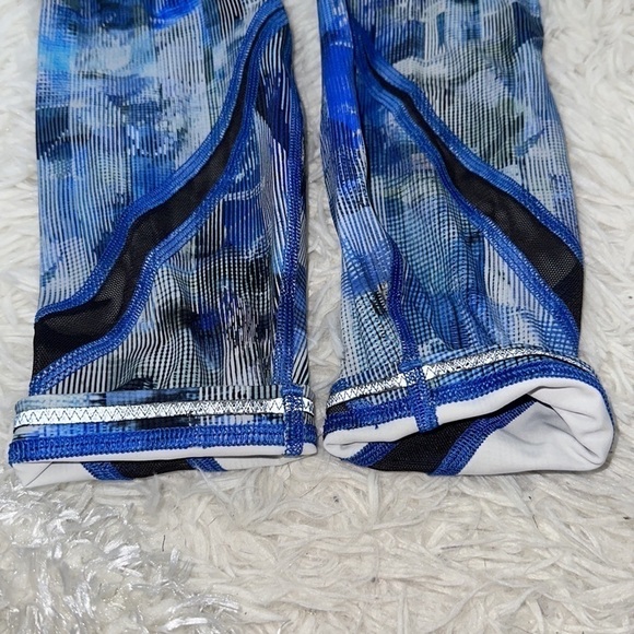 Lululemon On Pace Tight 7/8 *25" Sun Dazed Multi Blue / Super Dark - Picture 3 of 8